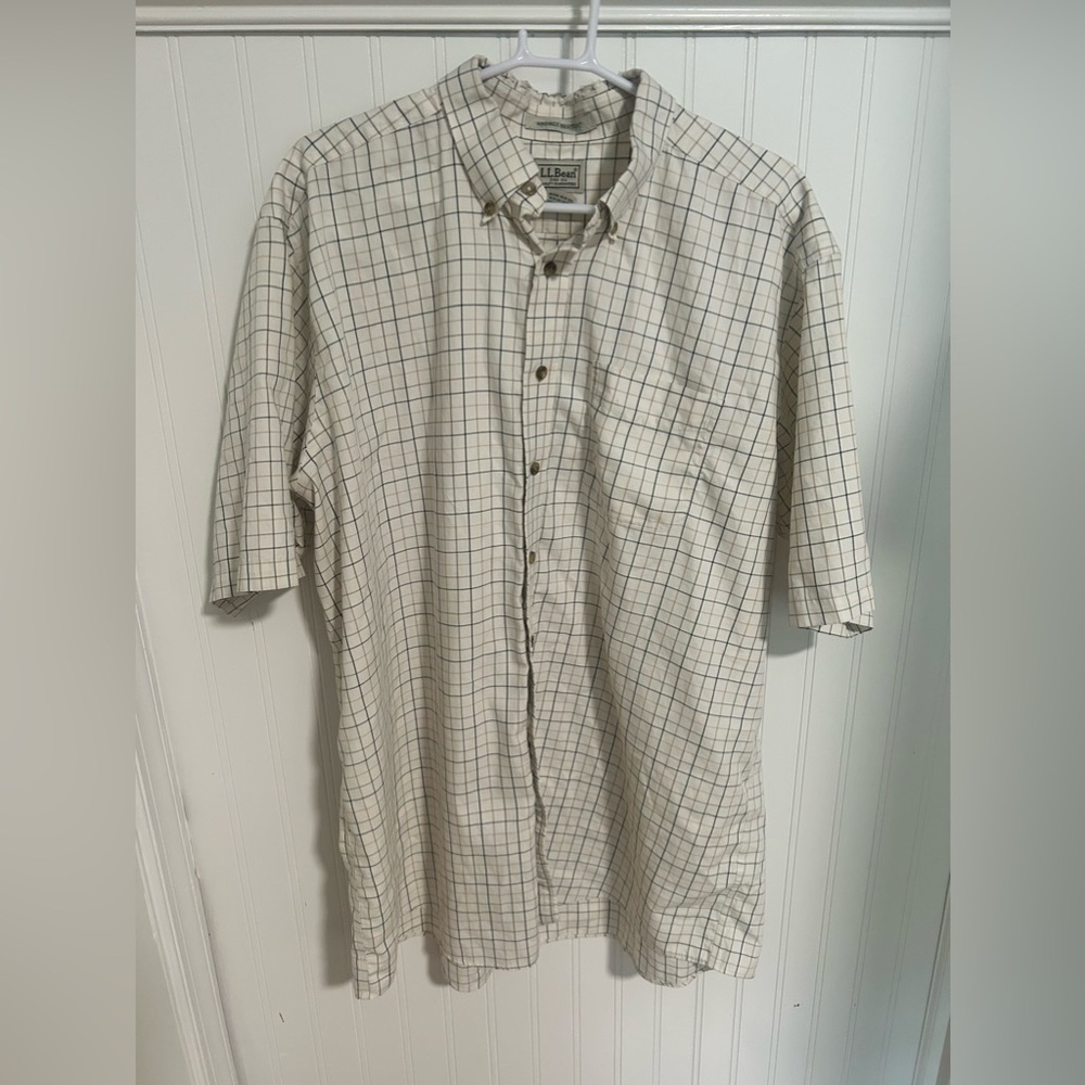 FREE WITH PURCHASE L.L. Bean Mens Short Sleeve Button up- has imperfections